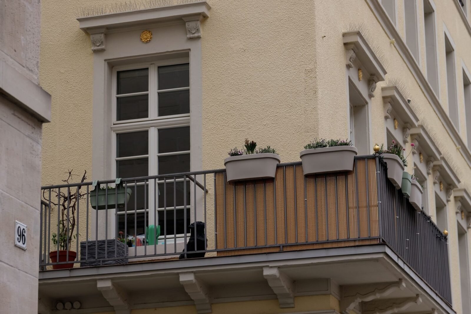 Balkon als Rückzugsort: Entspannung auf kleinem Raum